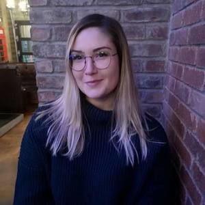 Meet your Posher, Leah